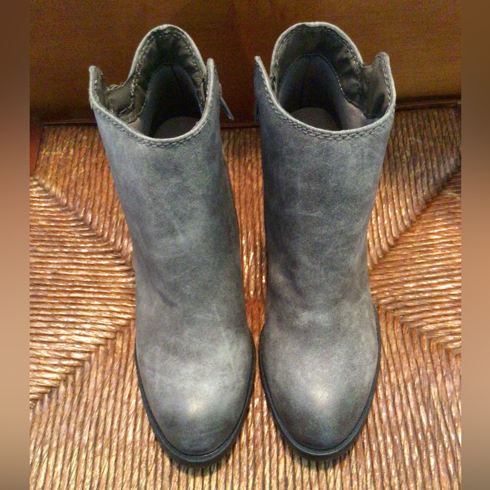 Grey Booties - Picture 4 of 4